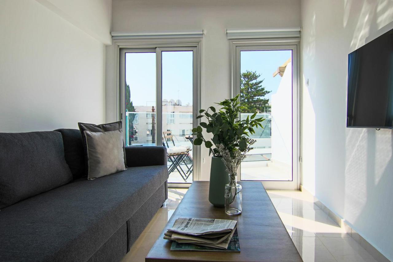 파포스 Phaedrus Living: Seaside Luxury Flat Lighthouse 65 아파트 외부 사진